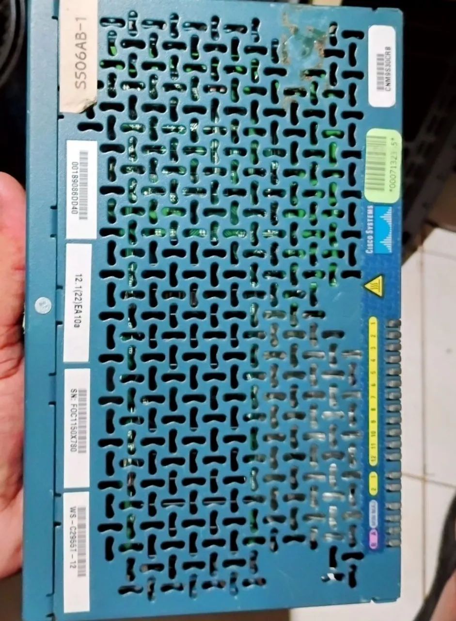 Lote com 5 unidades do Switch Industrial Cisco Catalyst 2955 - Foto 3