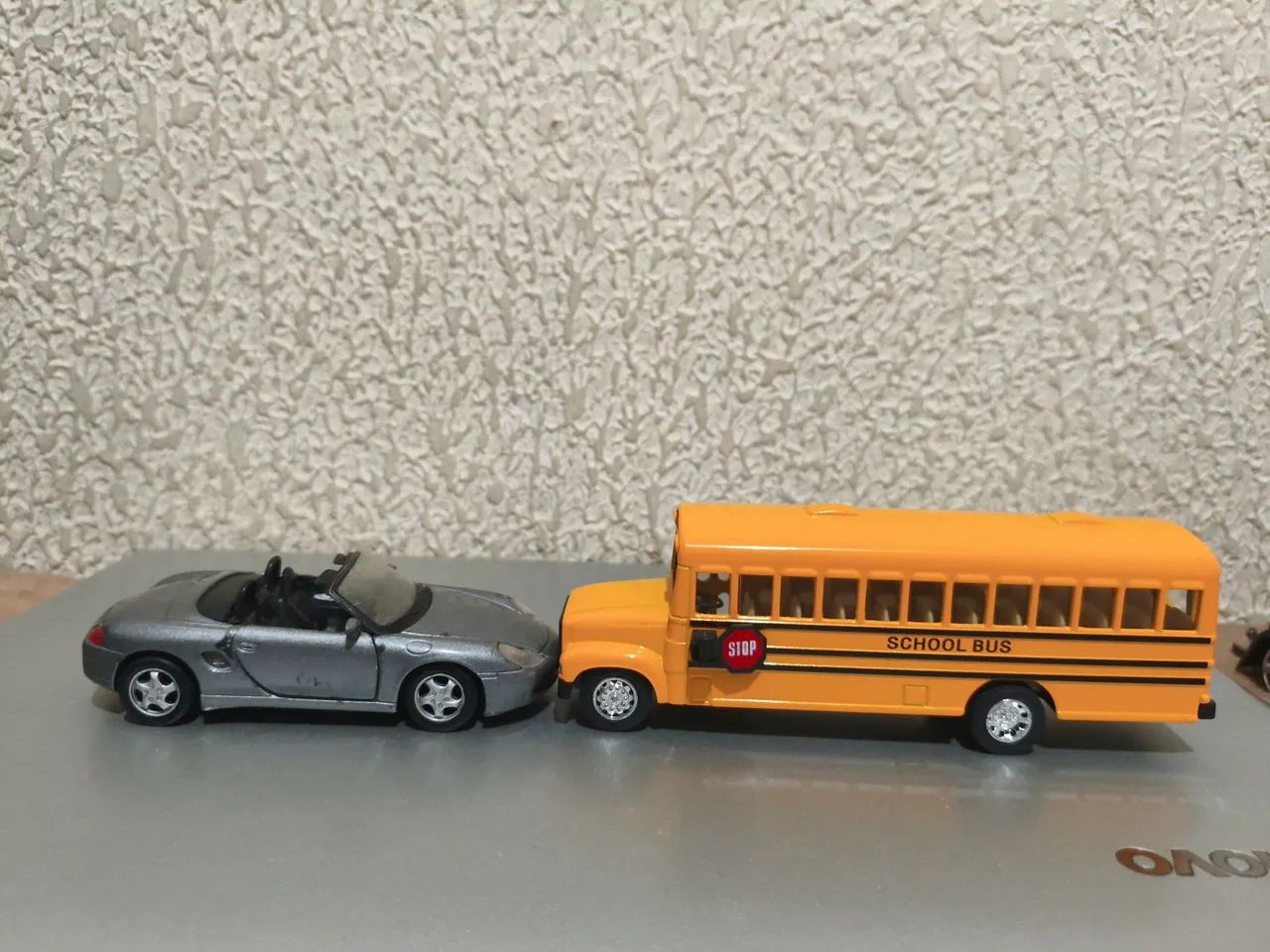 Lote de Diecast Carros de metal colecionáveis  - Foto 2