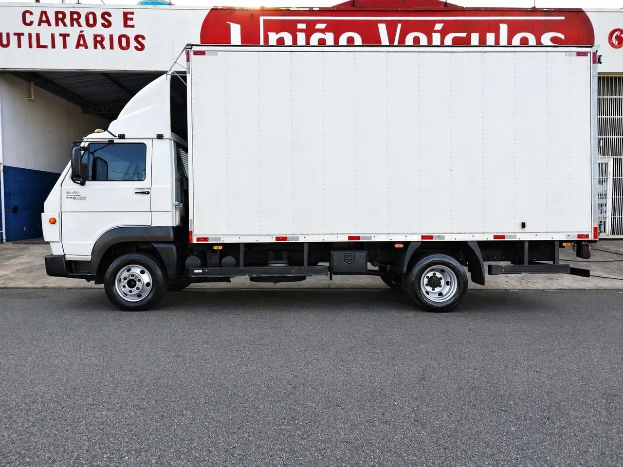 VOLKSWAGEN 8-160 E Delivery 2p (diesel)(E5)