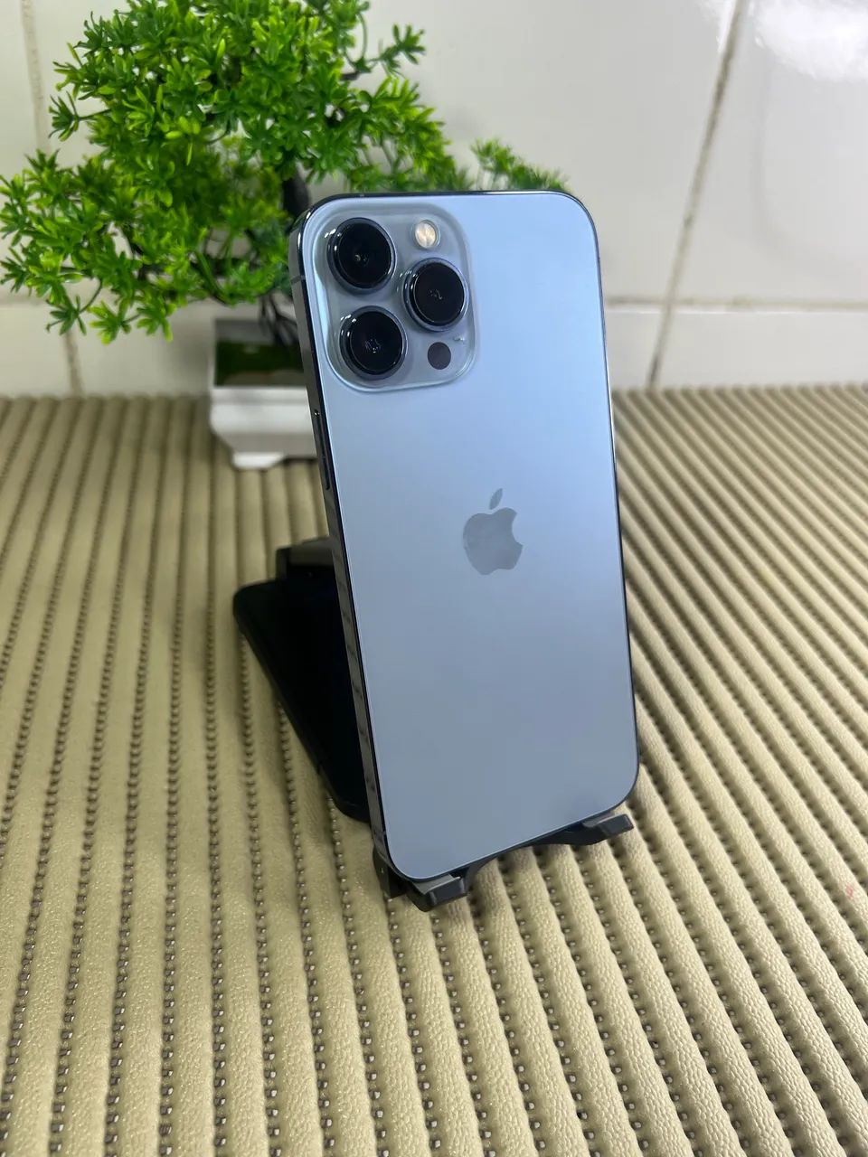 iPhone 13 pro max 256Gb bateria 90% - Celulares e Smartphones