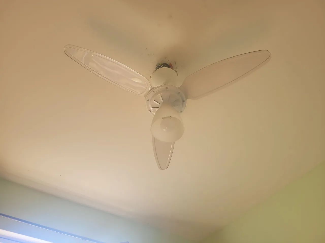 VENTILADOR DE TETO BRANCO
