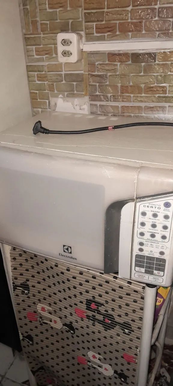 Micro ondas electrolux com defeito - Foto 2