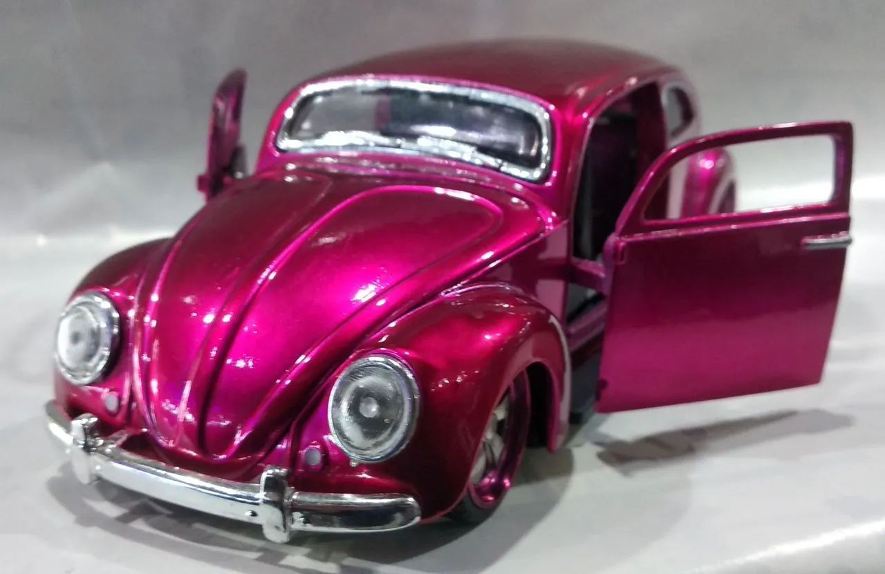 Miniatura Fusca VW Beetle Maisto 1:24 - Foto 4