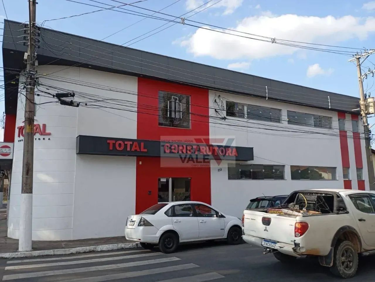 ?? Oportunidade Única! Prédio Comercial com Salas e Loja Térrea em Cruzeiro/SP - Foto 3