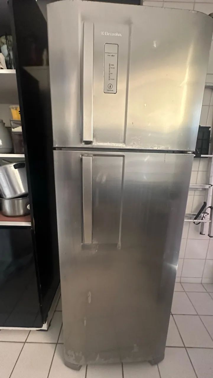 Vendo geladeira 