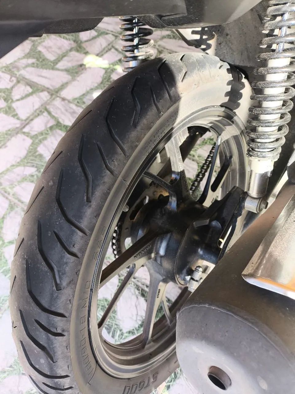 Moto Titan  - Foto 2