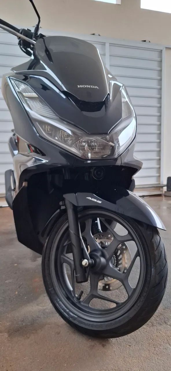 Honda PCX DLX 2025