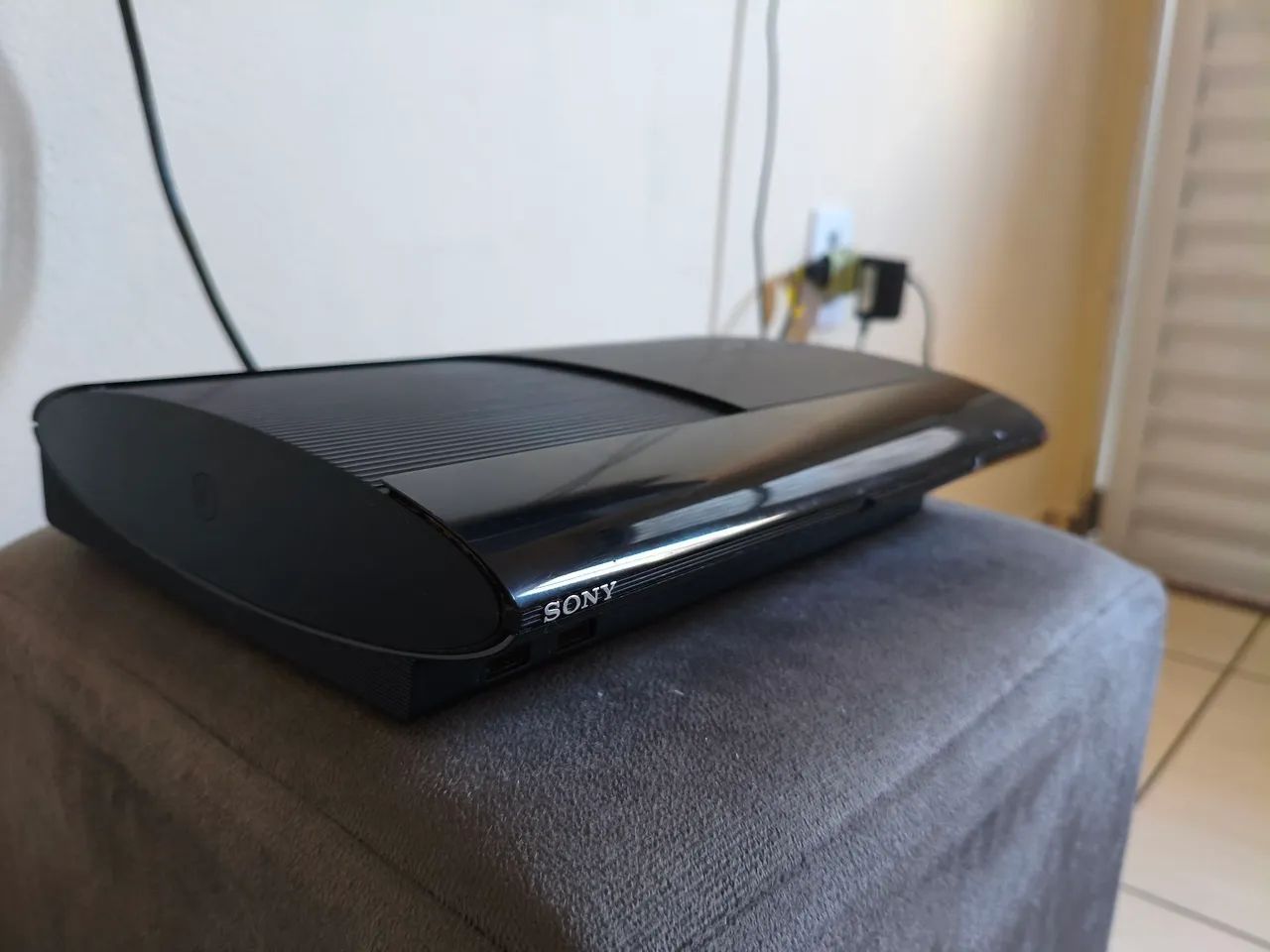 PS3 Desbloqueado com jogos (Ótimo Estado) - Foto 2