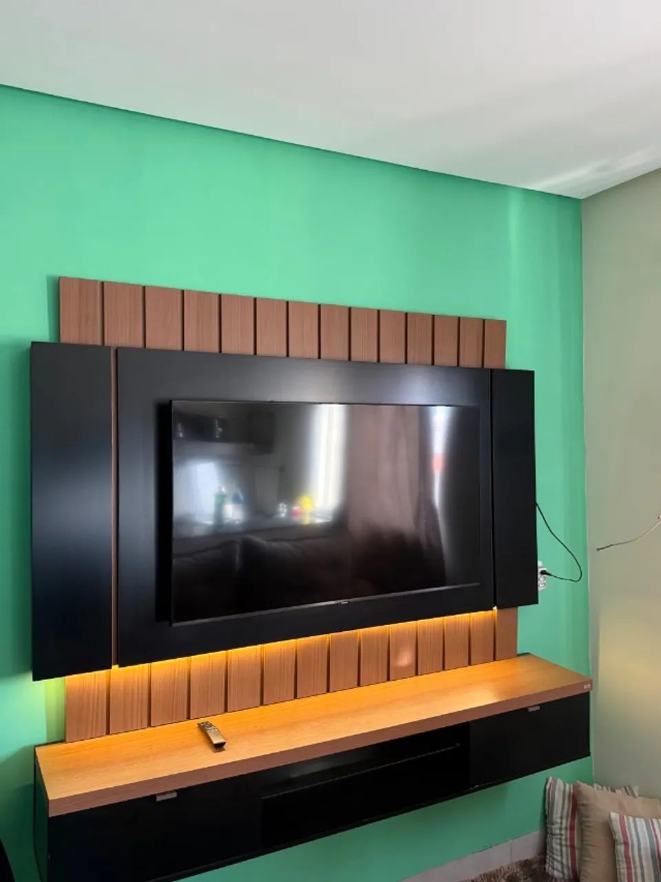 Smart TV LED 50 UHD 4k e Painel de Led com suporte