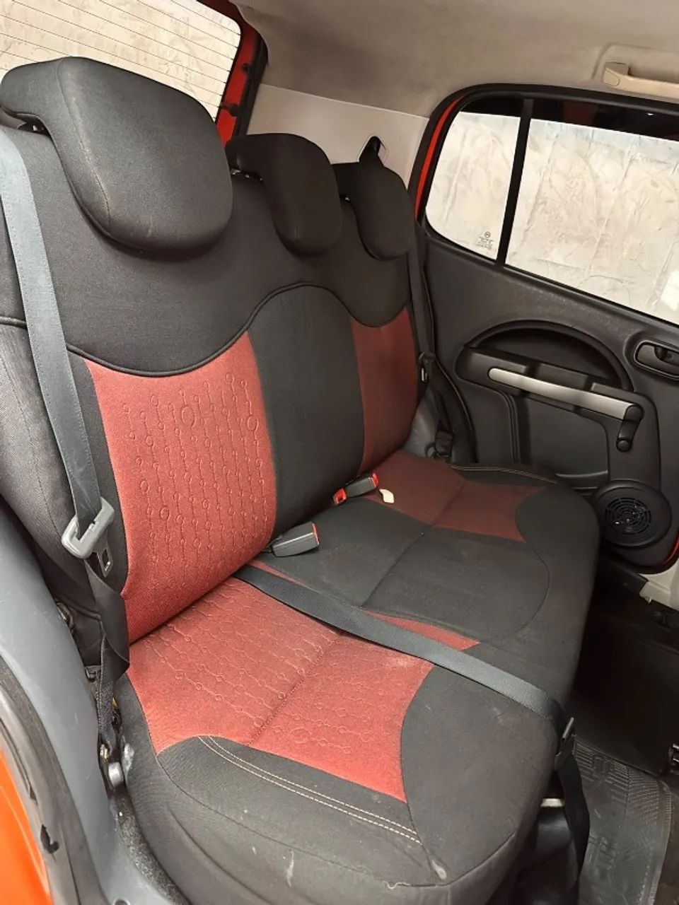 Fiat Uno Sporting 1.4 EVO Fire Flex 8V 4P 2012 - Foto 3