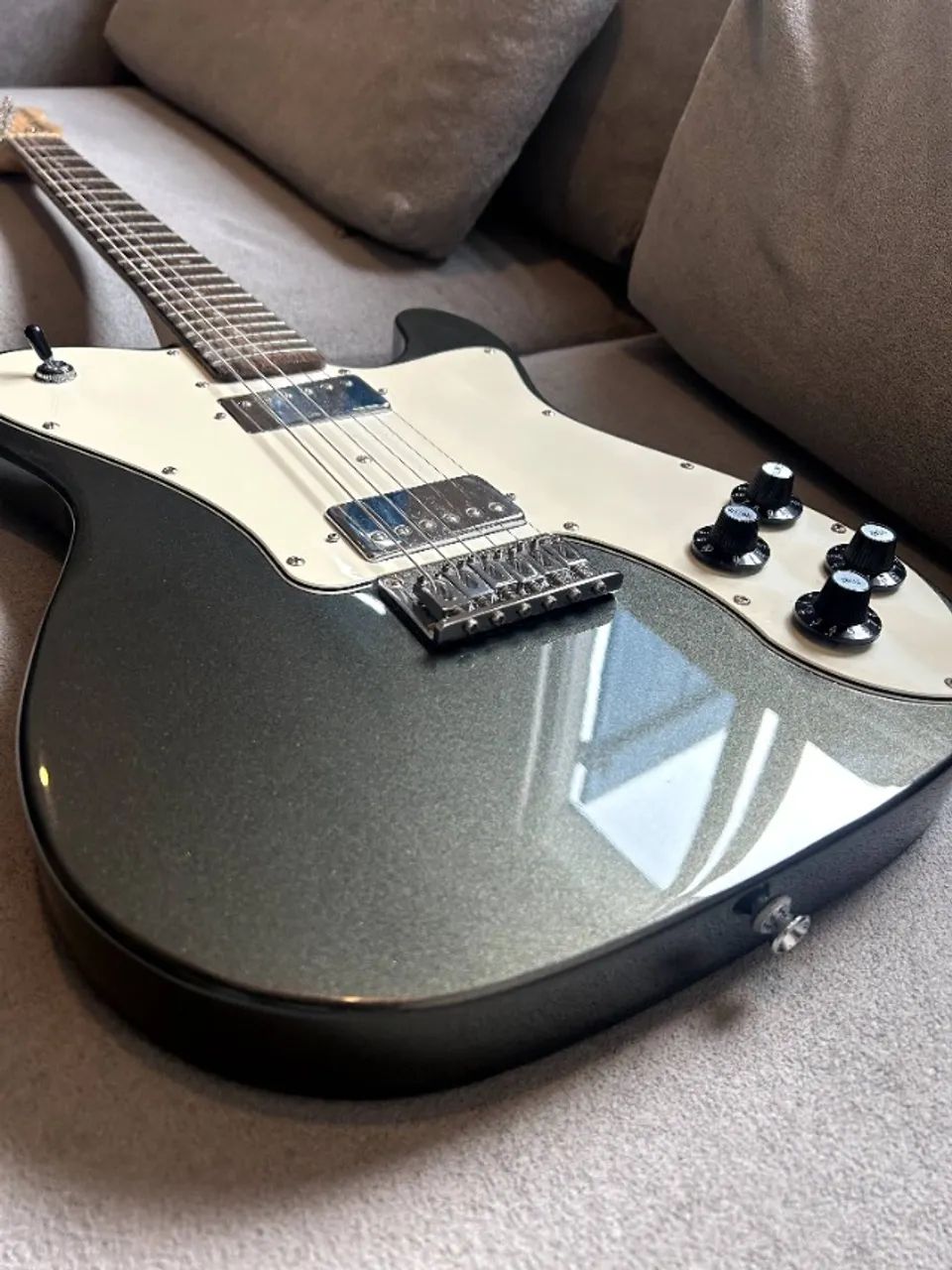 guitarra fender squier affinity telecaster