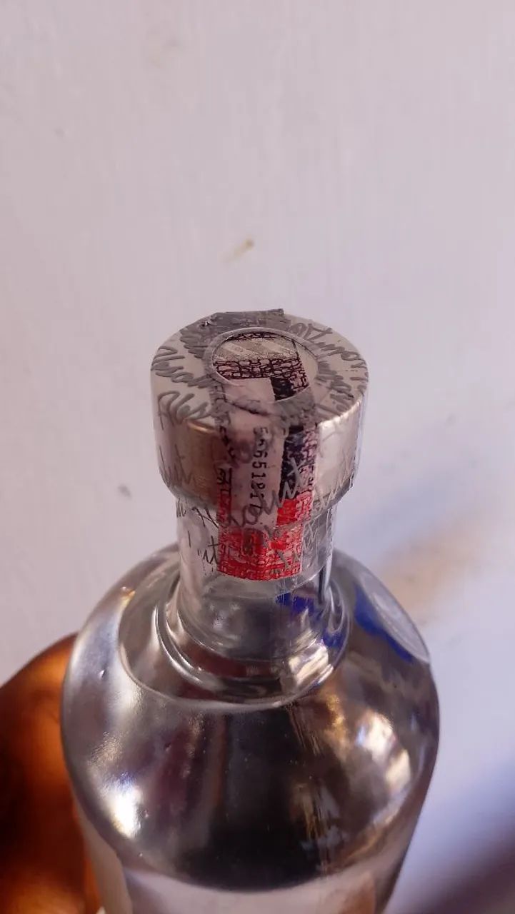 Vodka absoluto 429414388776325120