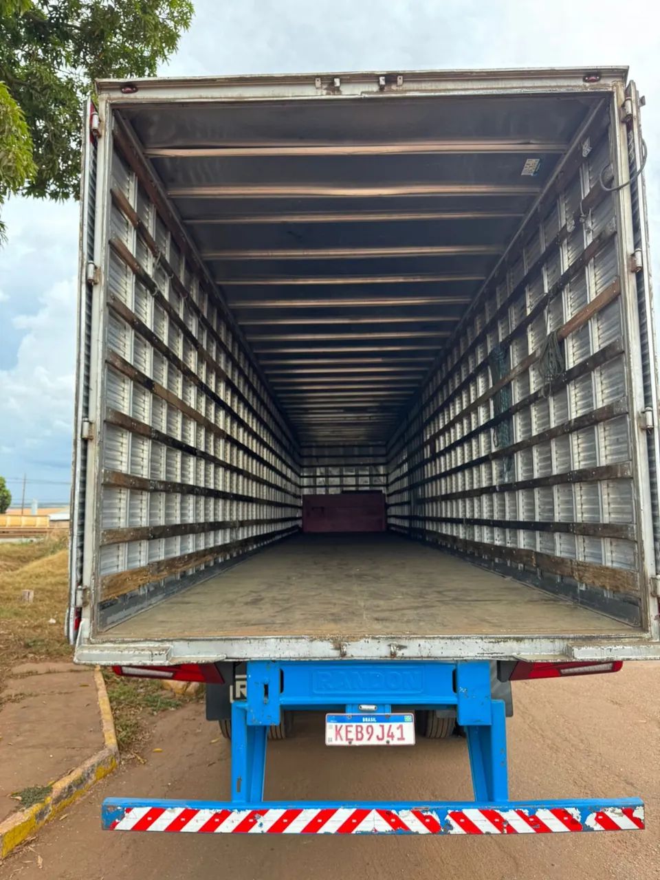 Carreta baú Random 30 pallets - Foto 4