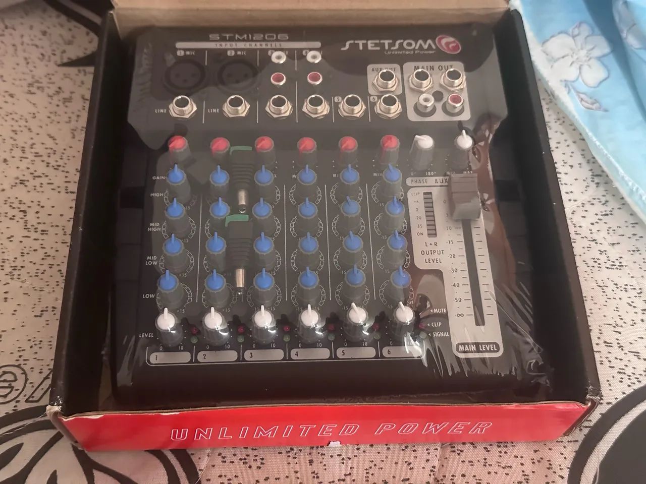 Peças de som , Stetsom , Taramps. 
