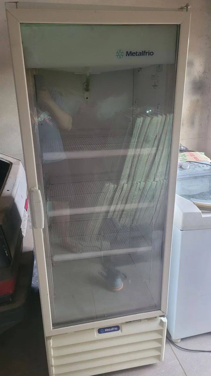 Freezer metalfrio vb40