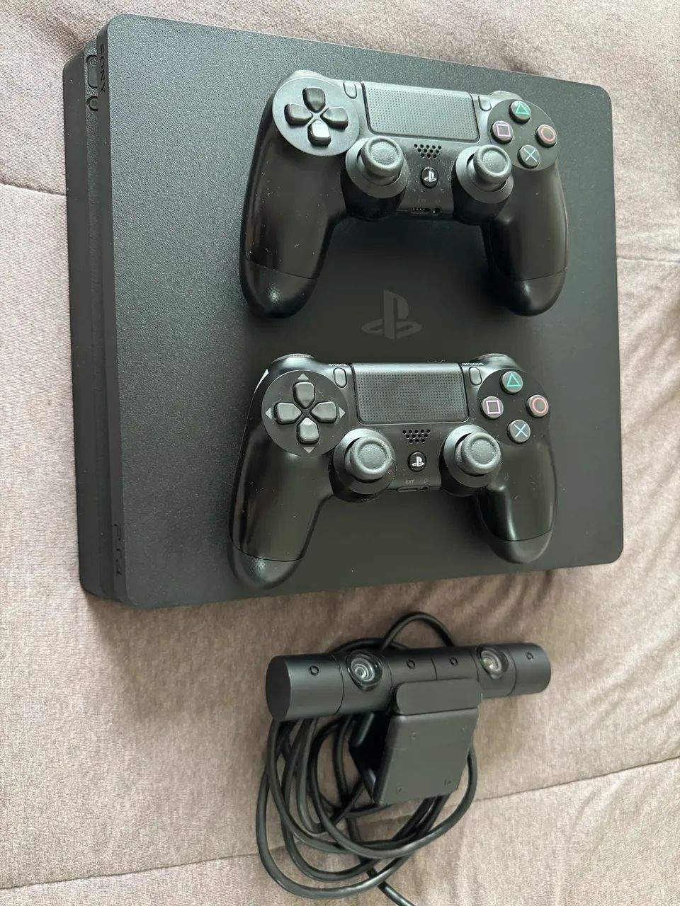 PS4 Slim 1TB Completo + 2 Controles + Câmera  - Foto 3