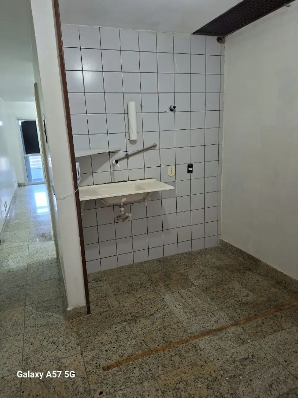 Kitnet 311 Norte