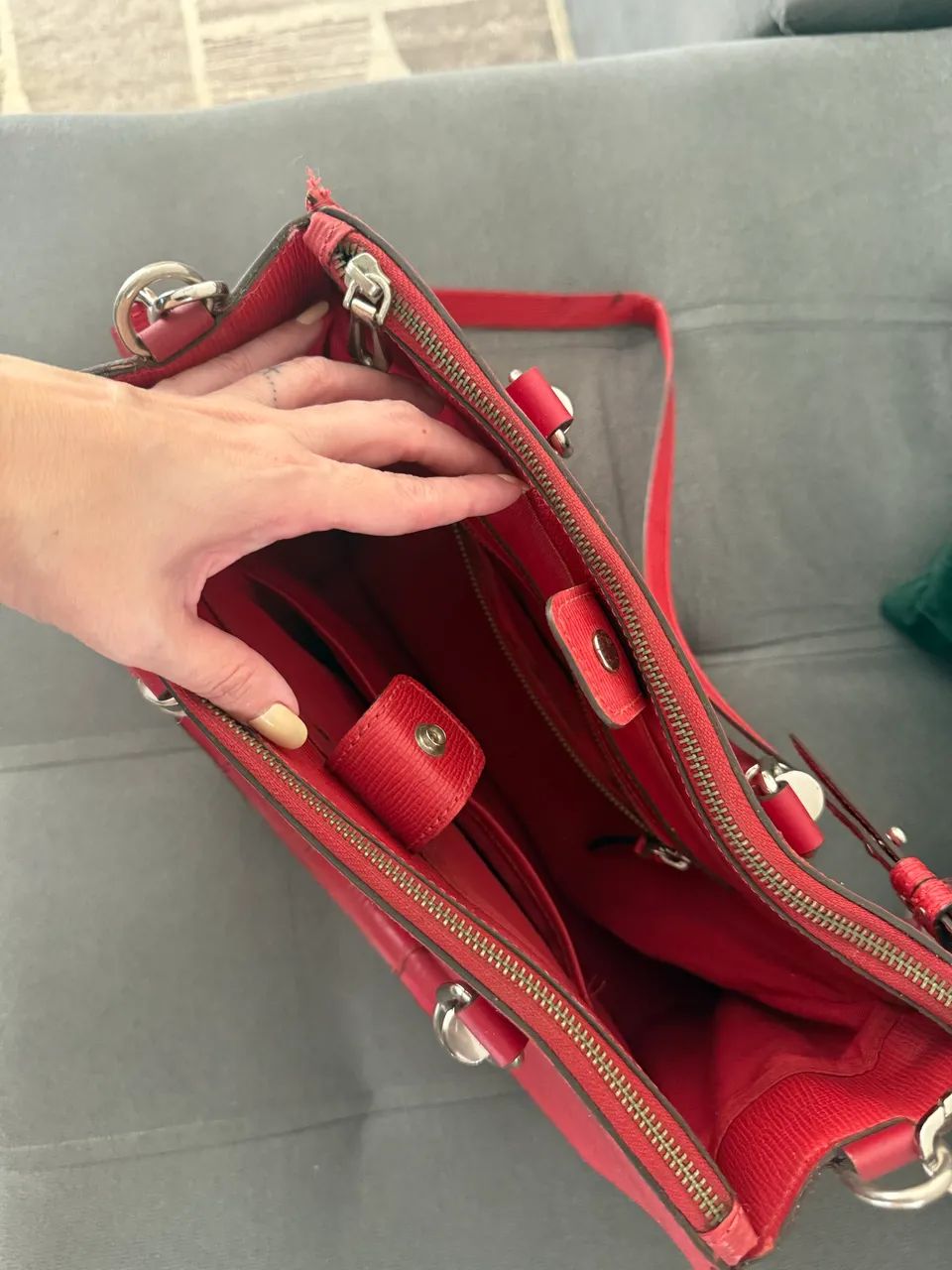 Bolsa Schütz, Grande e Vermelha - Foto 4