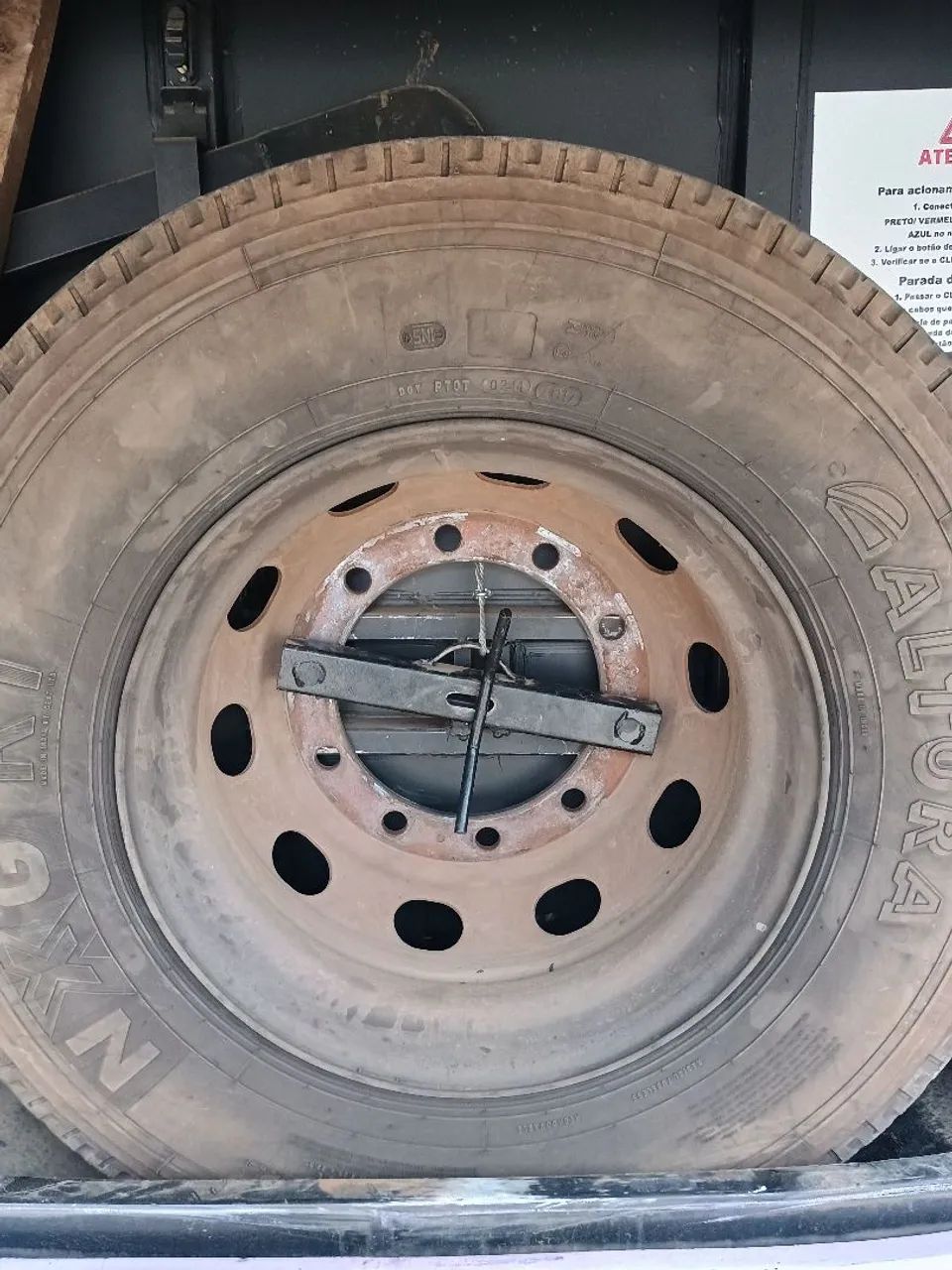 Pneu Altura Aro 22.5 NXG R1 275/80R22.5. 