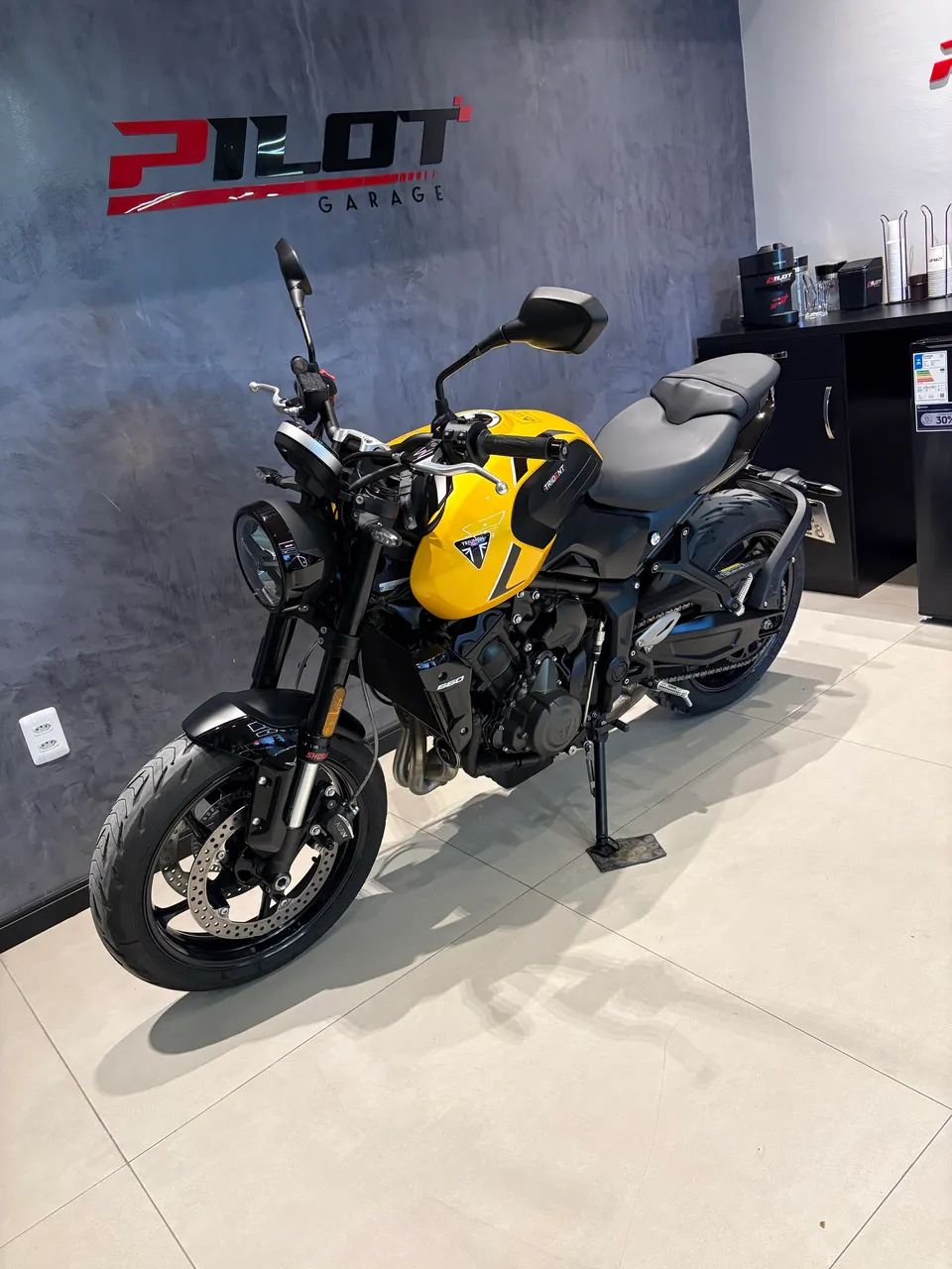 TRIUMPH TRIDENT 660 - Foto 5