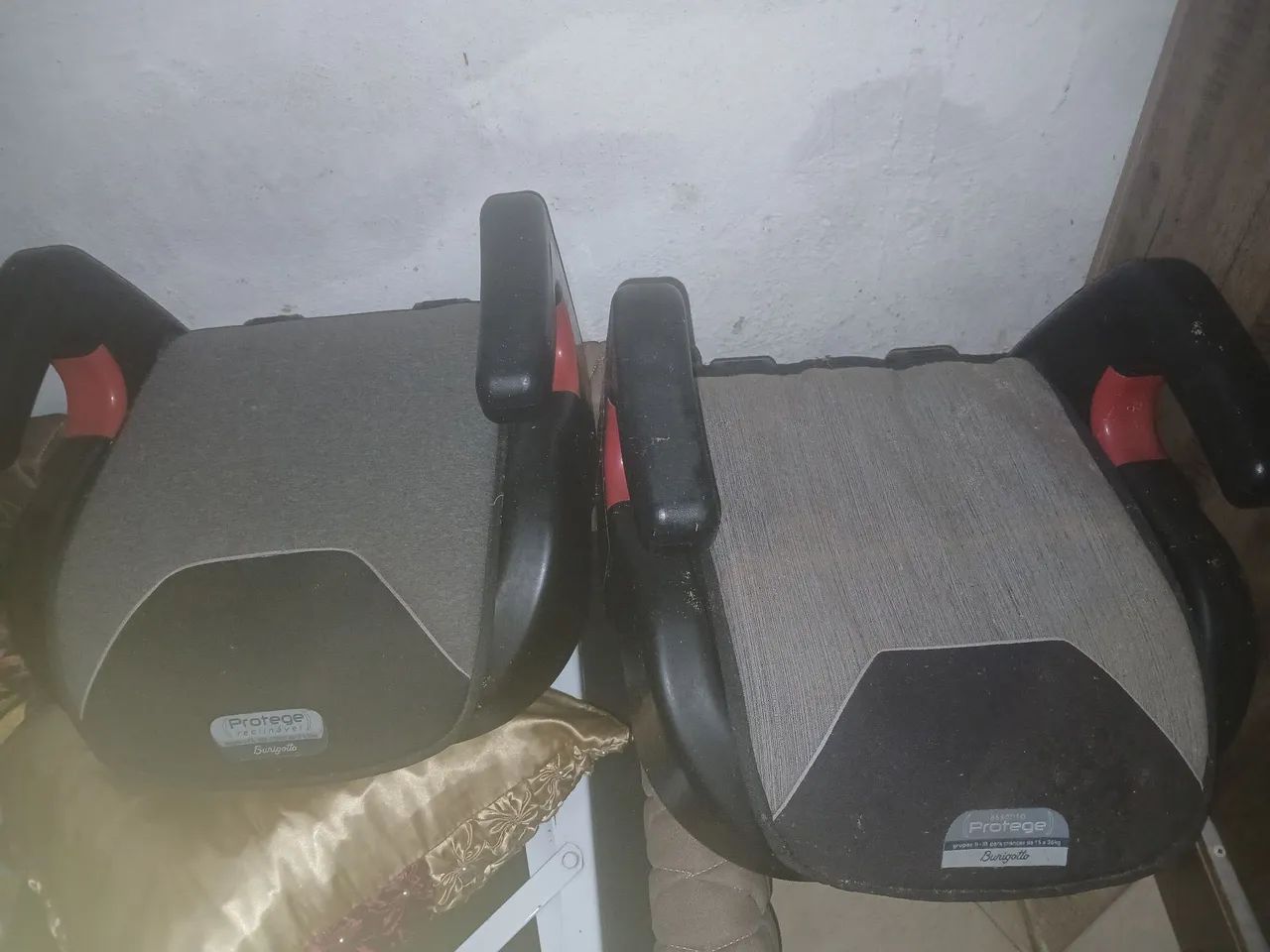 Assento de carro para crianças.  - Foto 2