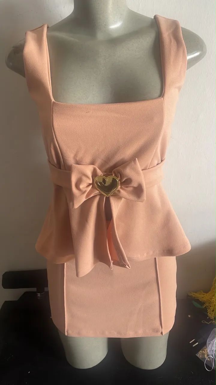 Conjunto blusa e saia - Foto 2