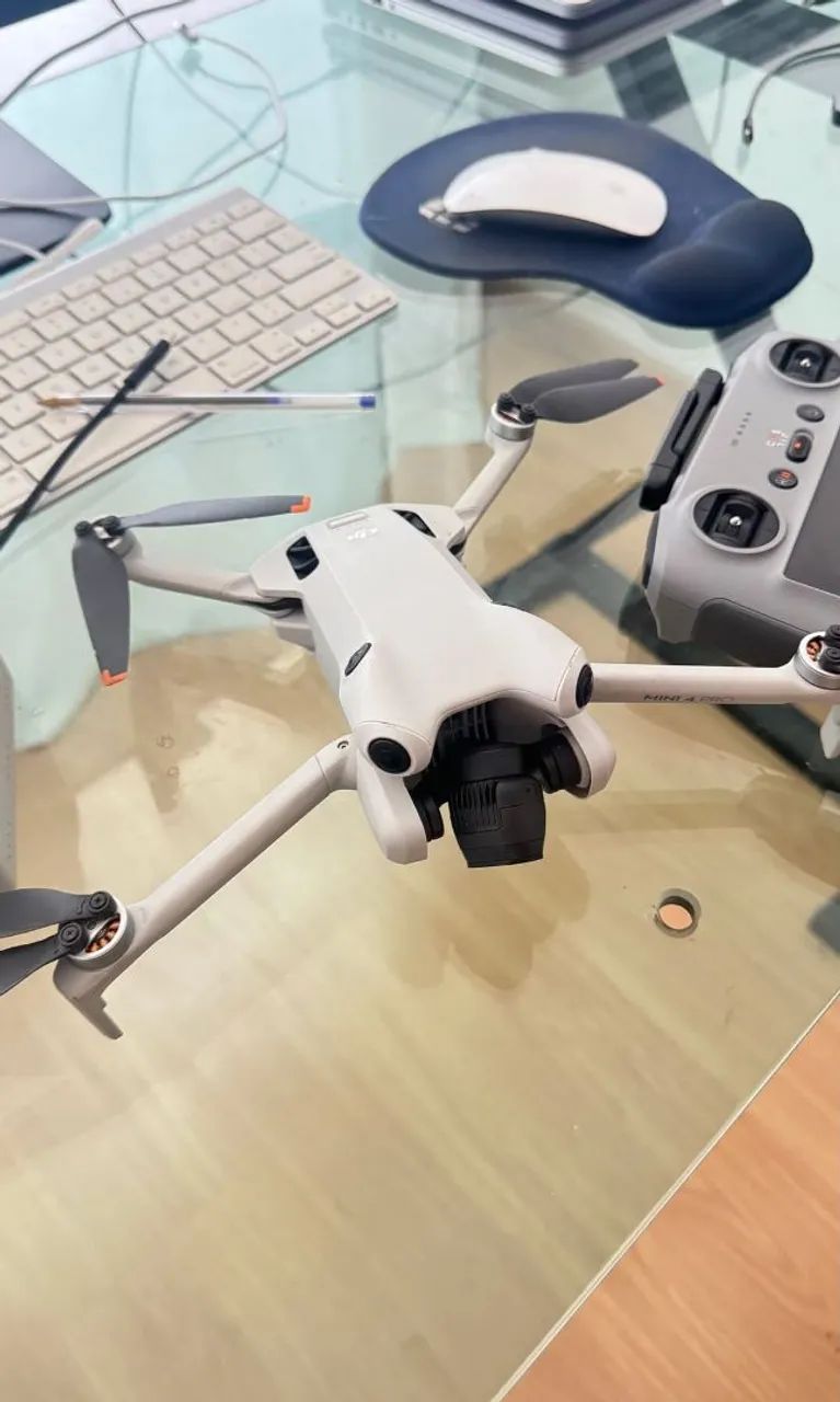 DRONE DJI MINI 4 PRO FLY MORE COMBO  - Foto 2
