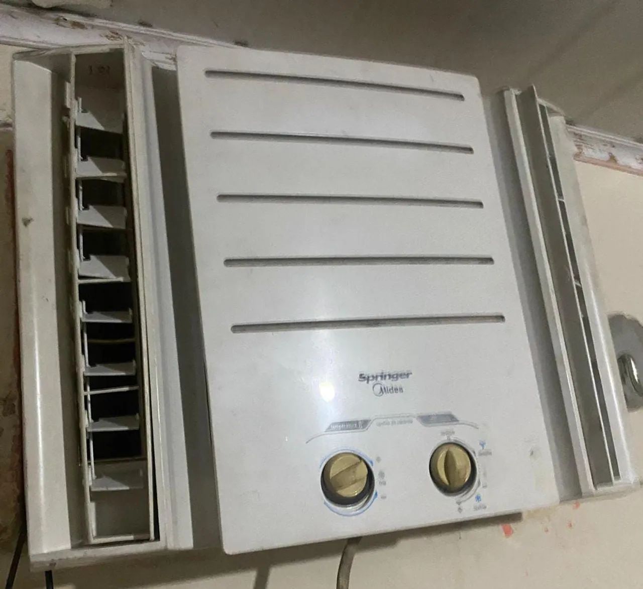 Ar condicionado Springer 7.500 BTUs 