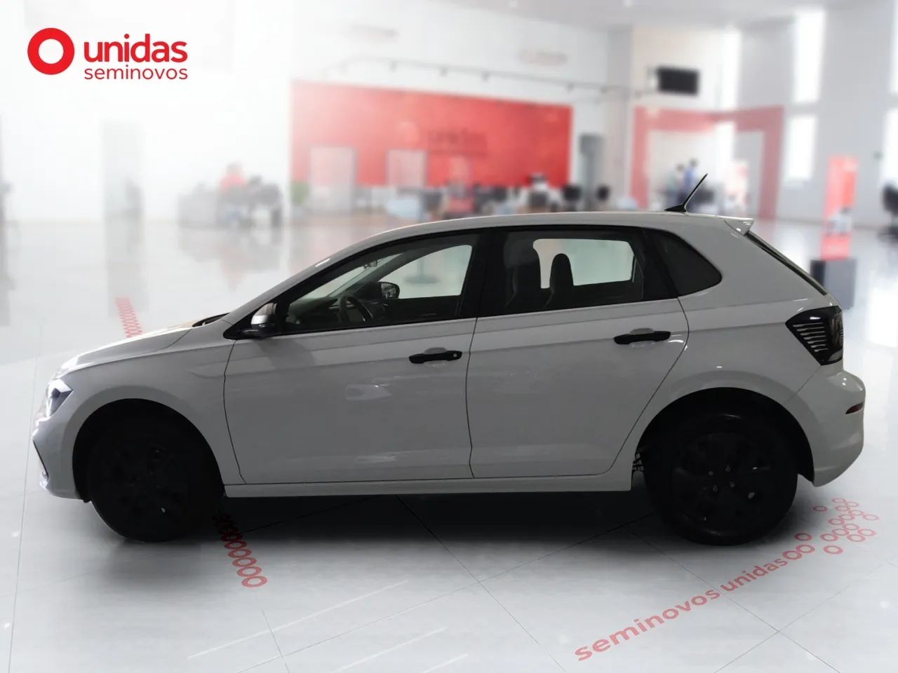 Volkswagen Polo Track 1.0 Flex 12V 5p, foto 4 de 16