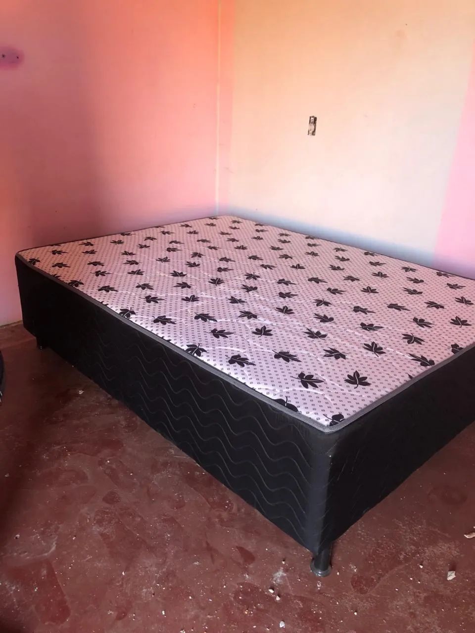 Cama semi nova 1 mês de uso - Foto 2