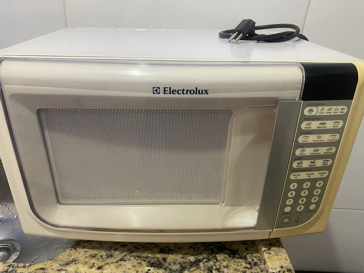 Microondas Eletrolux 31 litros  - Foto 4