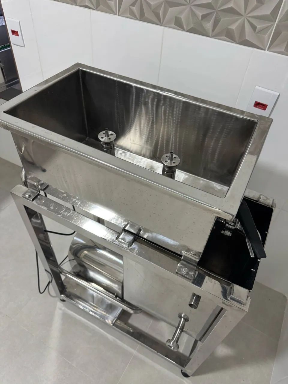 MÁQUINA DE ESTERELIZAR GARRAFAS