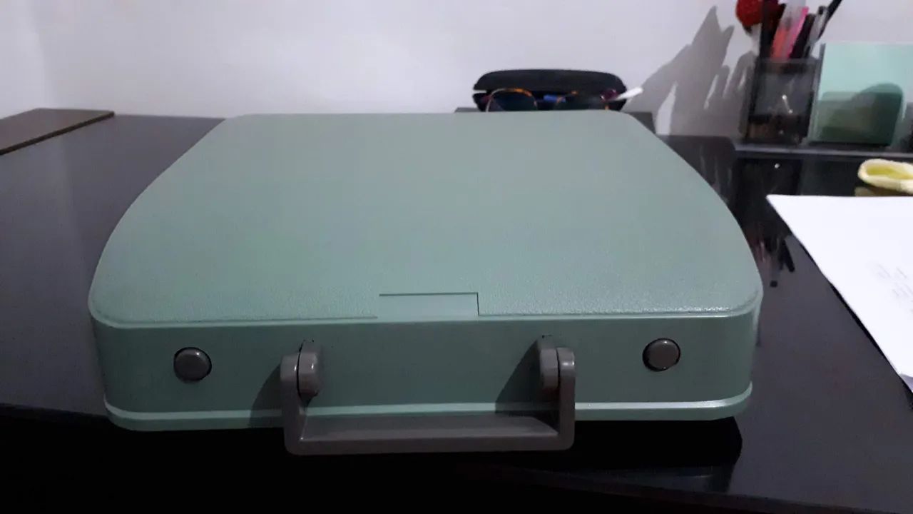 Typewriter423878712572006403