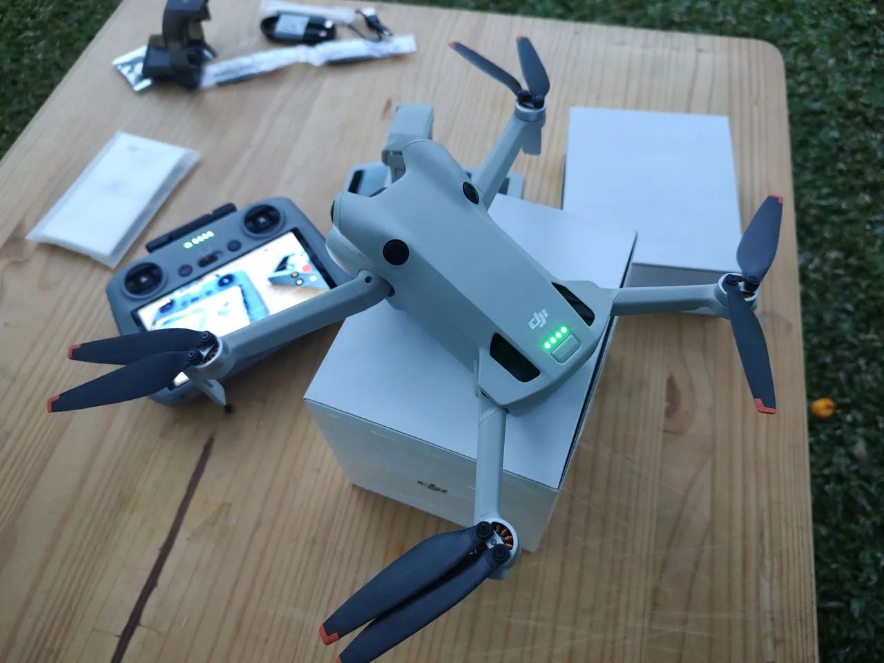 DJI Mini 4 Pro + Controle DJI RC 2 - IMPECÁVEL - Foto 2