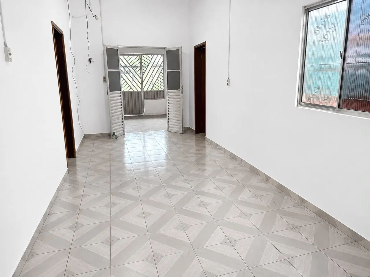 Vendo uma casa 