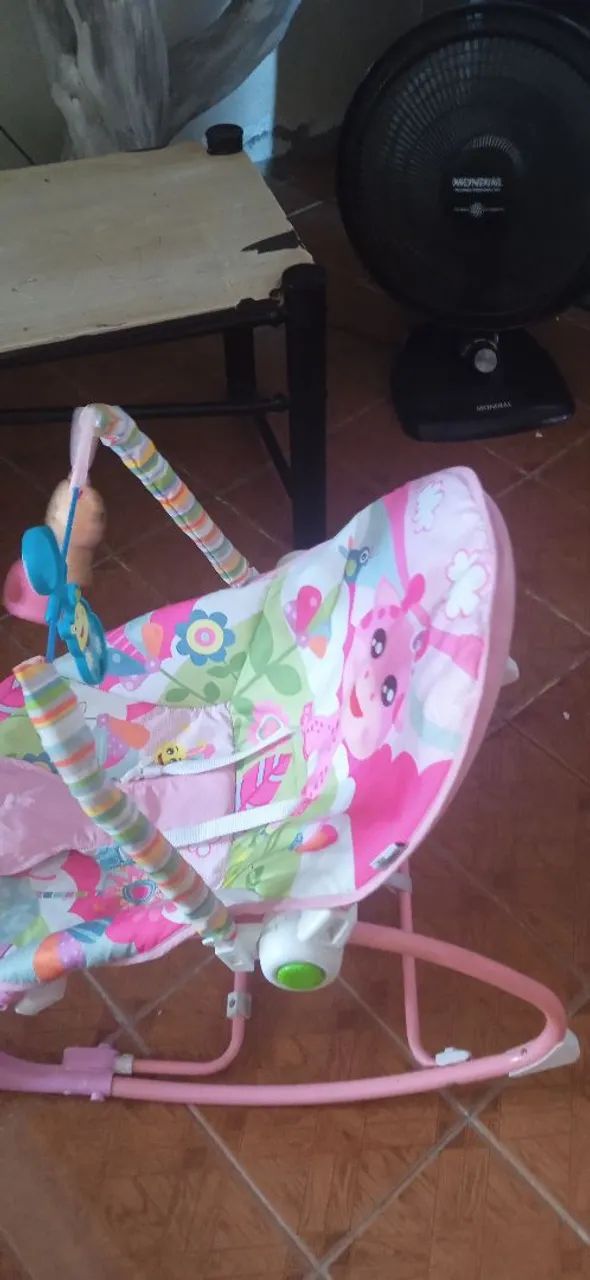 Cadeirinha infantil de balanço 