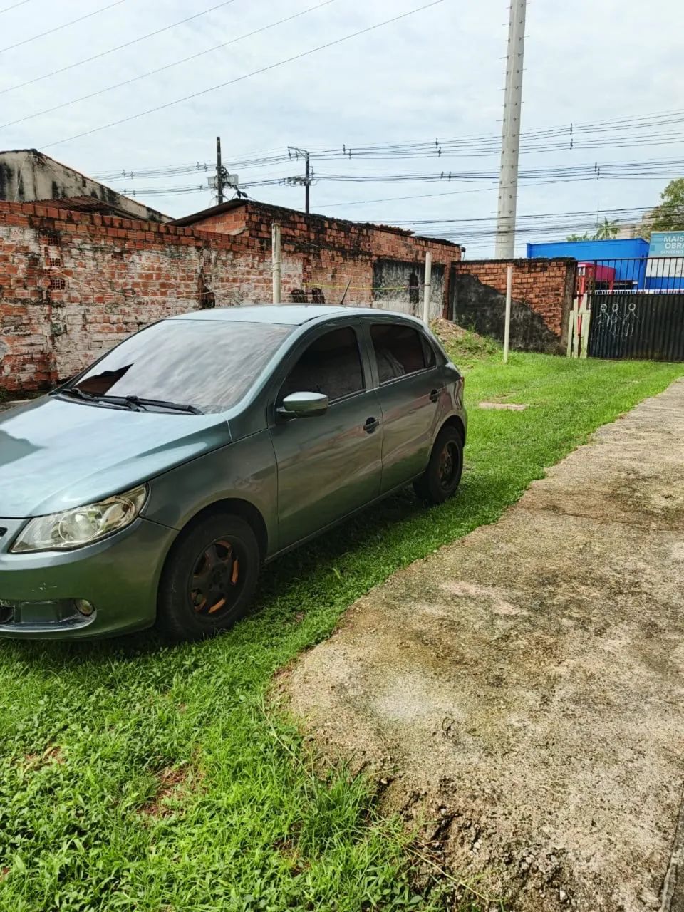 Volkswagen Gol 2011 photo 2