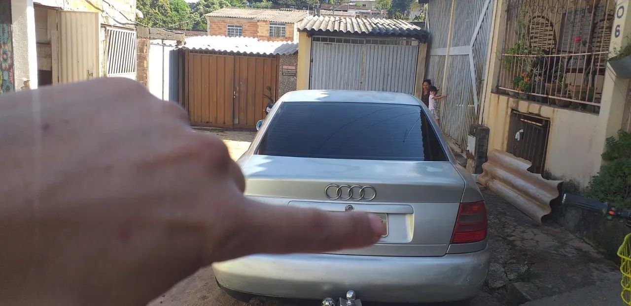 Audi A4 1.8 Mec. 1997 - Foto 2