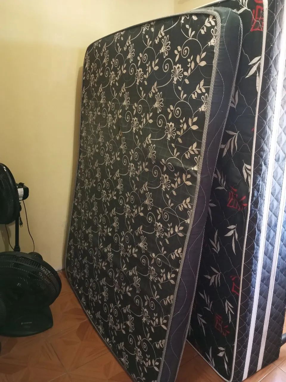 Vendo cama box e colchão casal - Foto 4