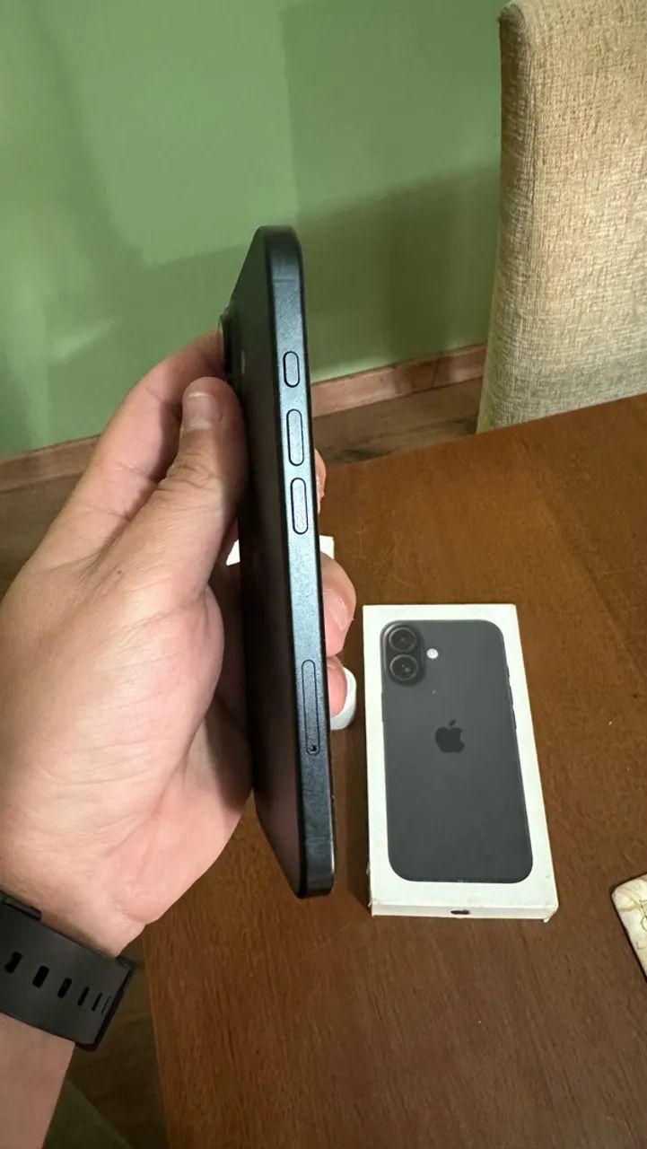 iPhone 16  - Foto 4