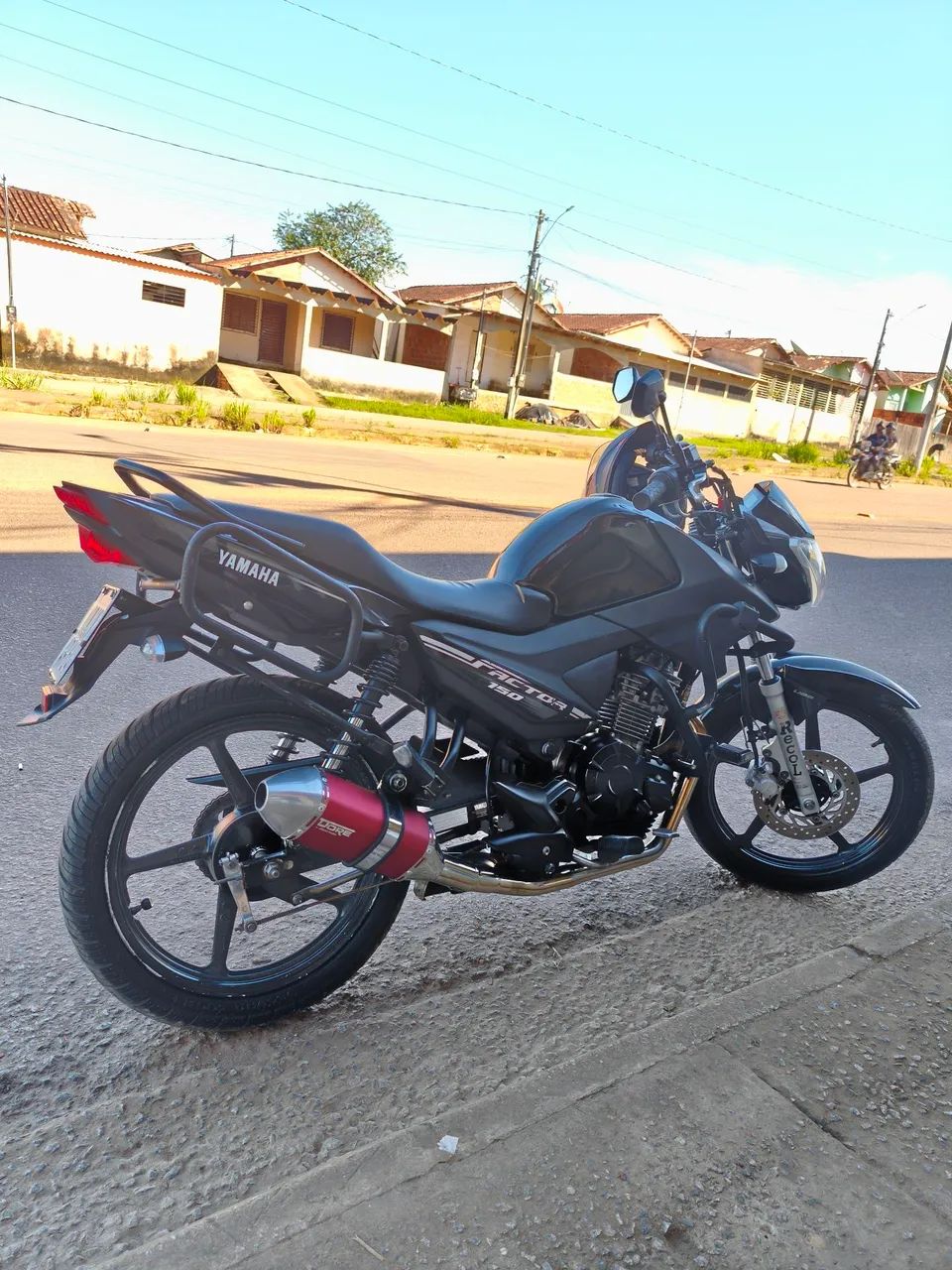Vendo escapamento dore retro da factor 150