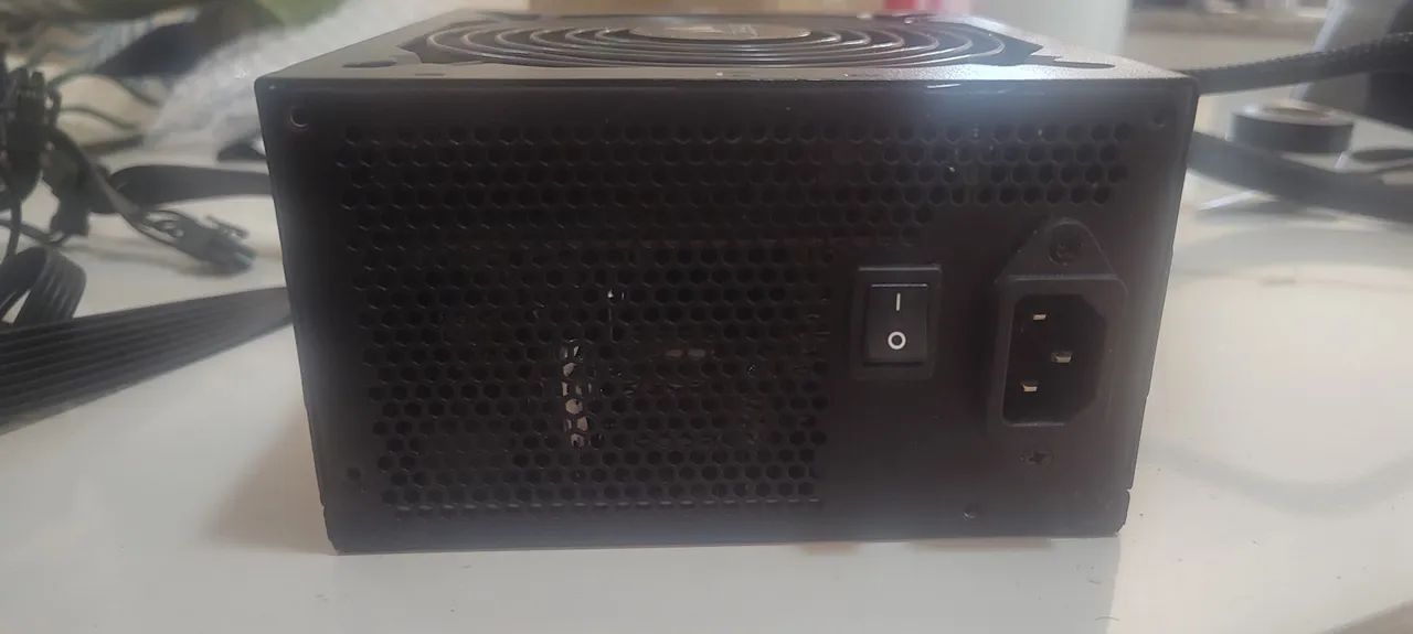 Fonte Corsair CX750M - Foto 3