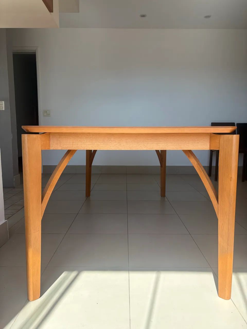 Mesa Madeira Sun House - novinha  - Foto 3