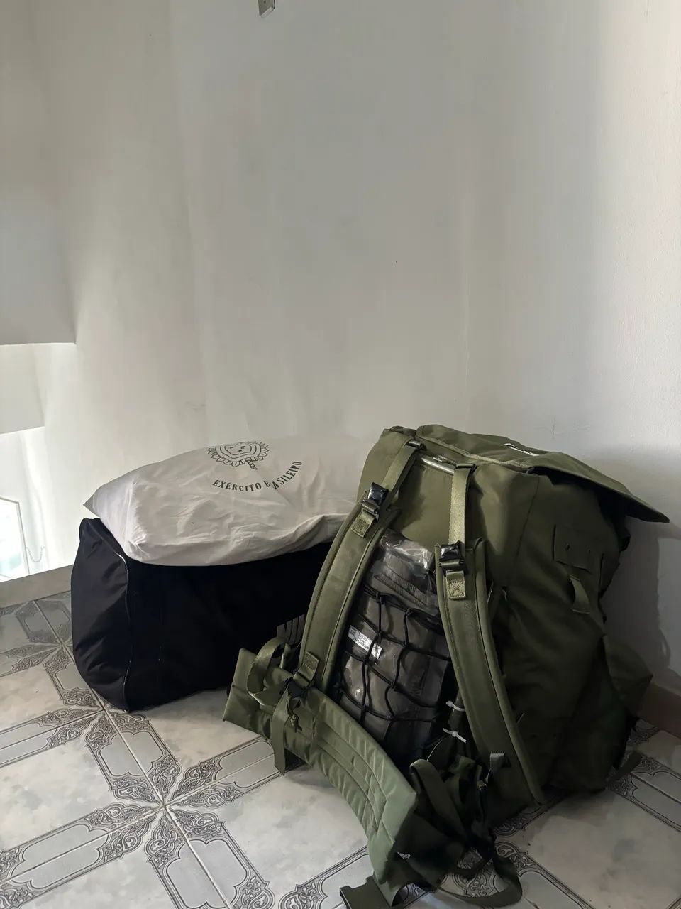 Vendo mochila GC exército  - Foto 2