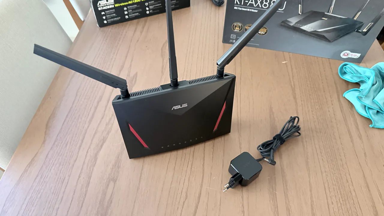 Roteador ASUS AC86U