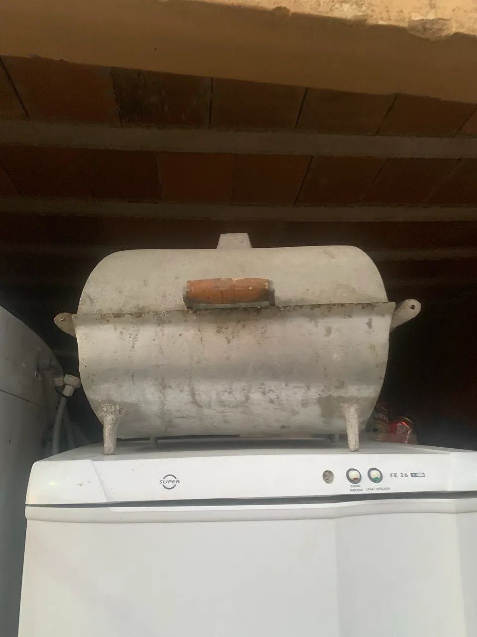 Vendo churrasqueira 