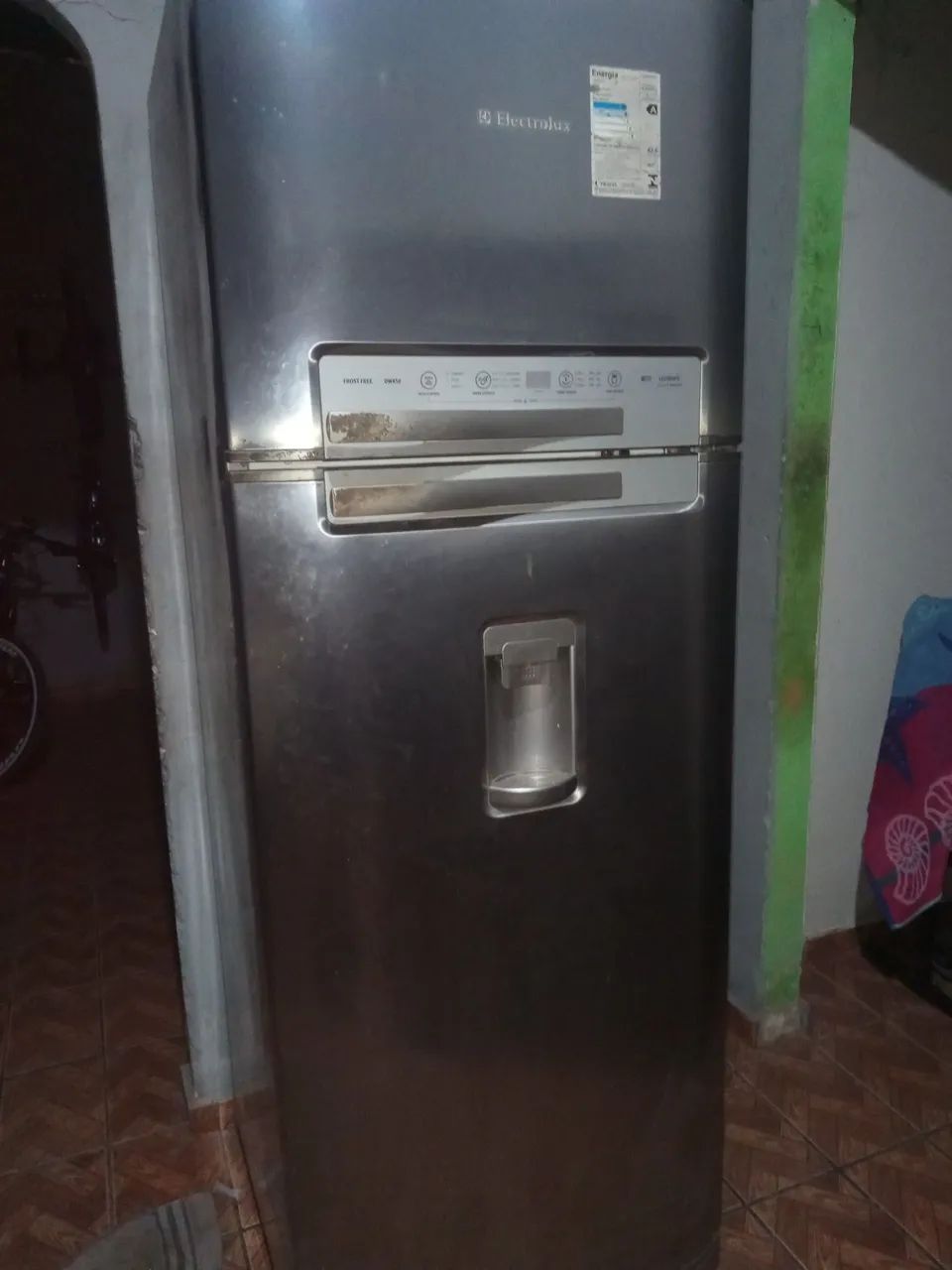 Vende-se geladeira aceito negociação 