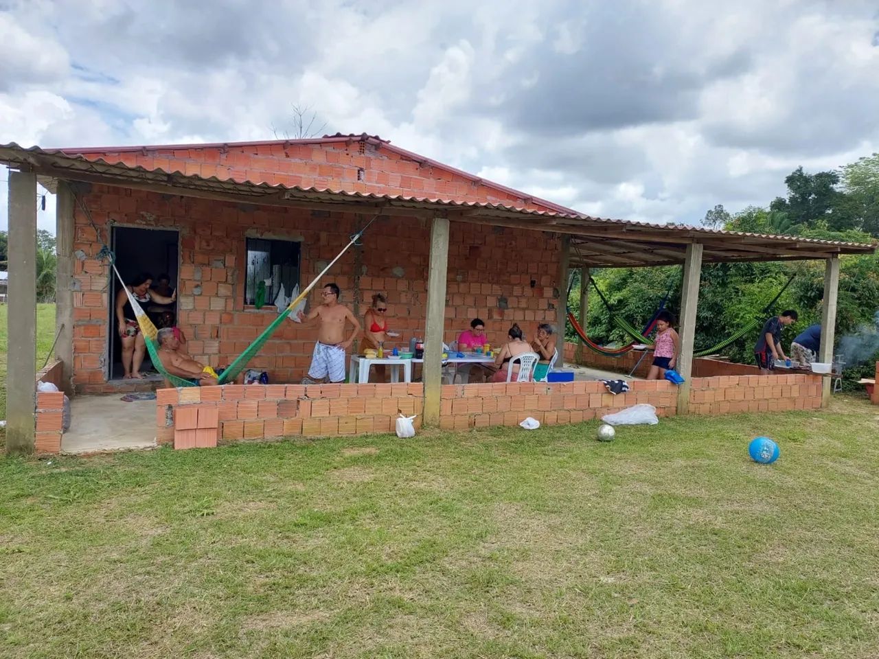 Venda sítio com casa 