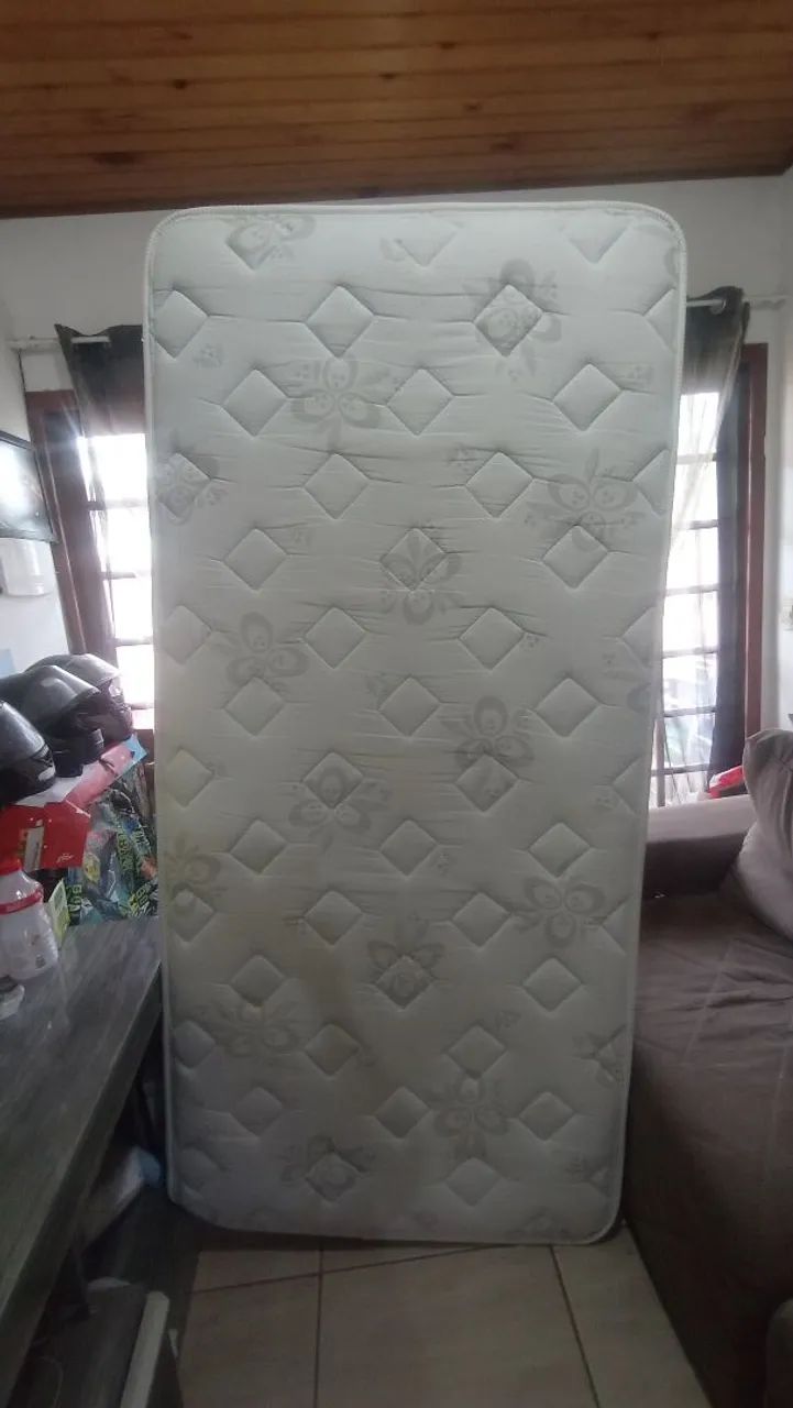 Vendo colchão molas maxspring Herval Edimburgo solteiro