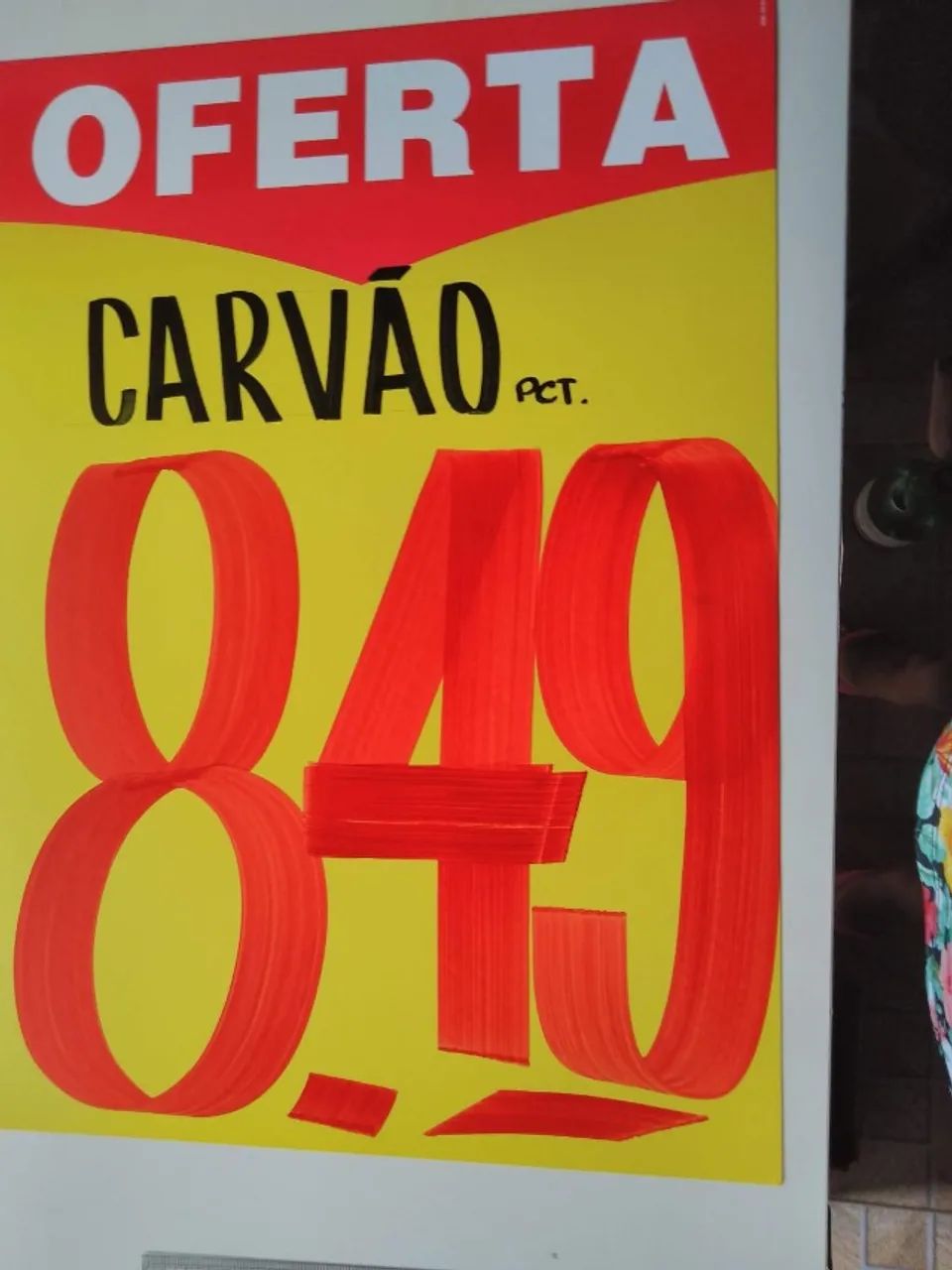 Faço  cartazes  para comercio